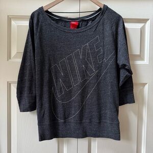 Nike Vintage 3/4 Sleeve Wide Neck Graphic T-shirt Women’s size medium